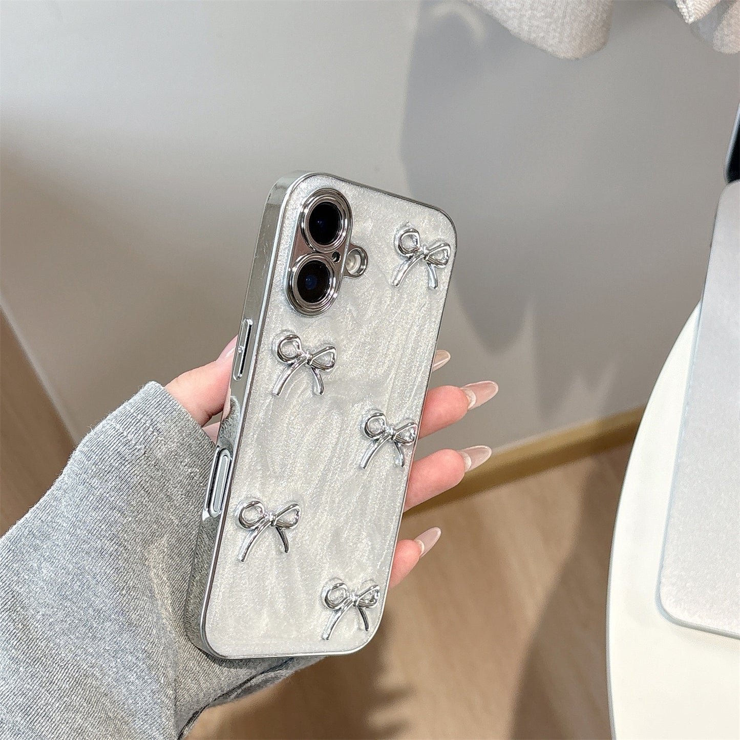 Bow(Silver) Glitter TPU Case – Chic & Protective