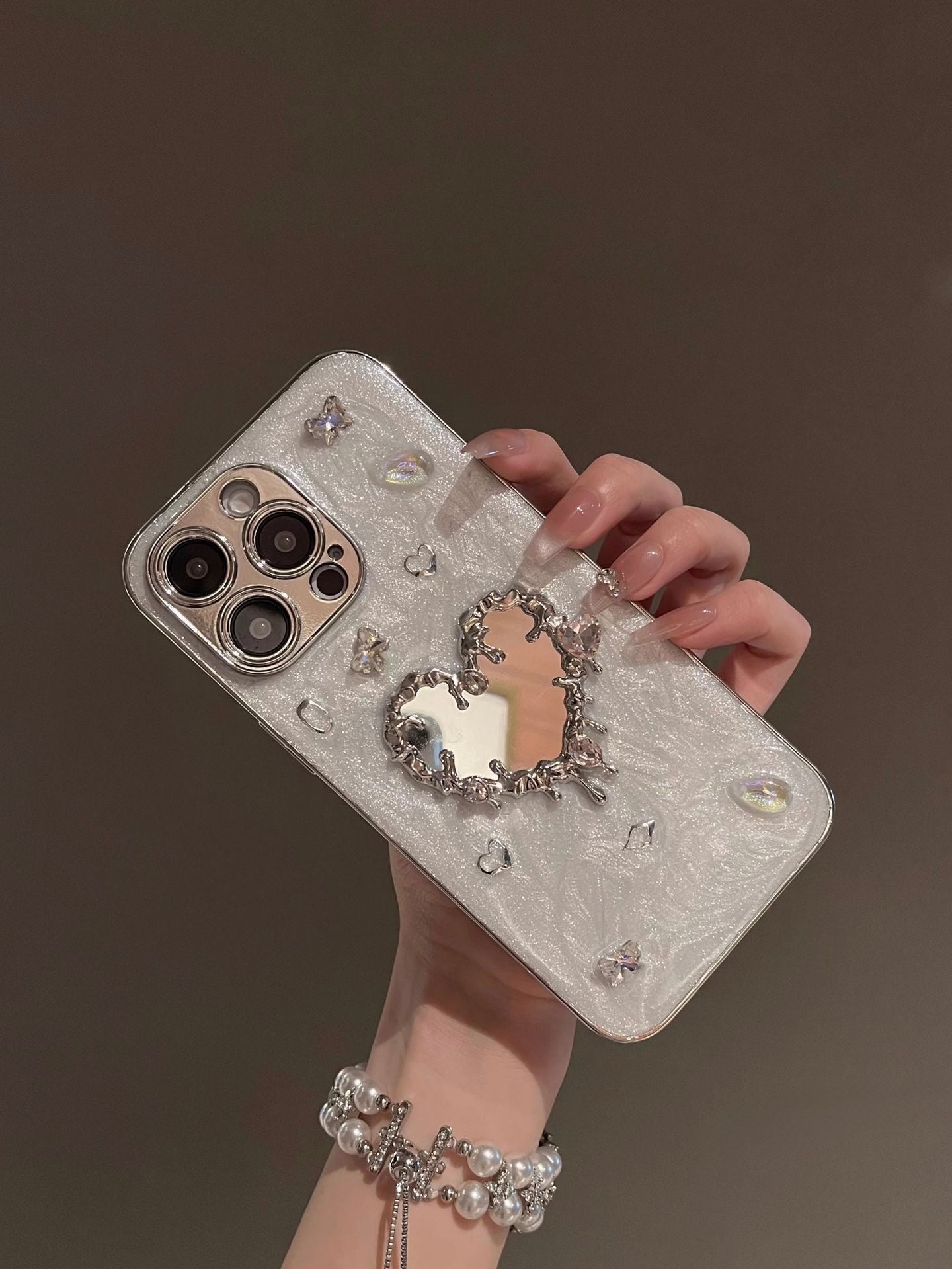 Diamond Mirror Heart iPhone Case – Electroplated Full Protection